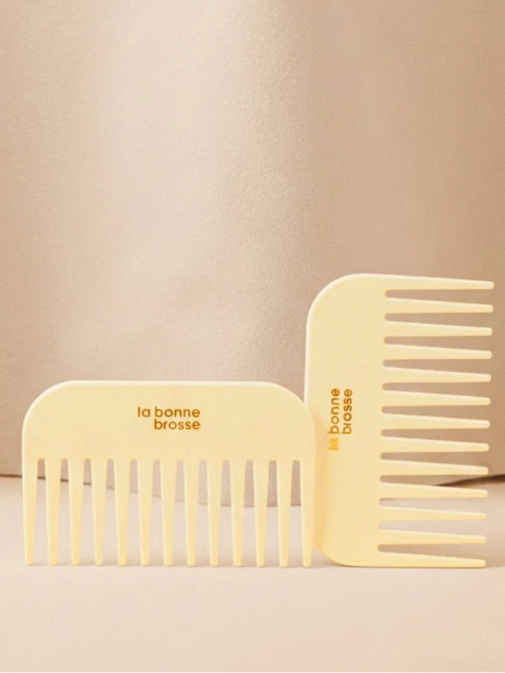 La Bonne Brose The Small Wide Tooth Detangling Comb in Acetate